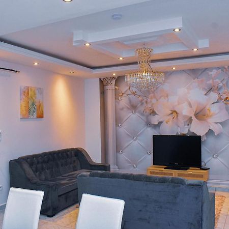 Residence Deluxe Яунде Экстерьер фото