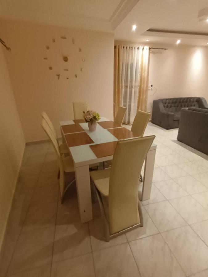 Residence Deluxe Яунде Экстерьер фото