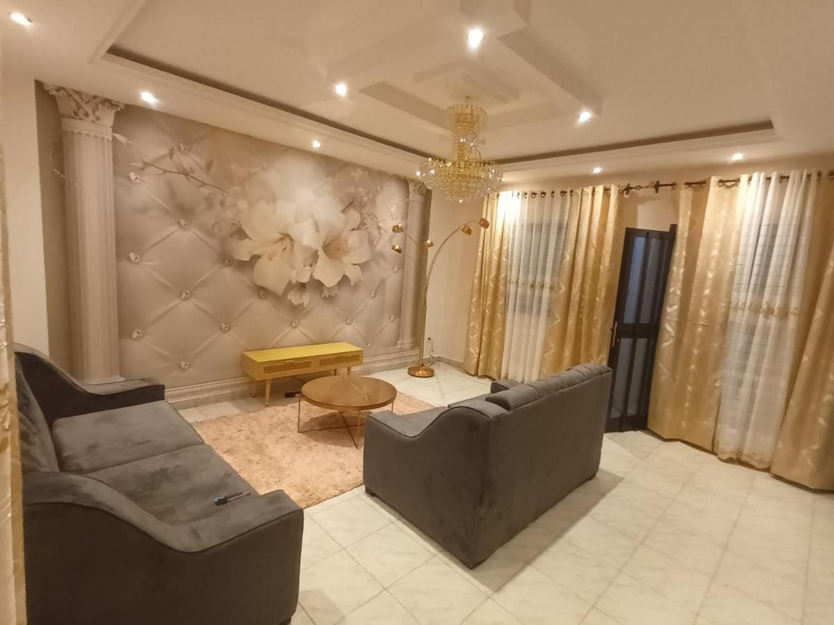 Residence Deluxe Яунде Экстерьер фото