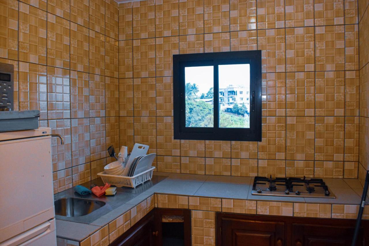 Residence Deluxe Яунде Экстерьер фото