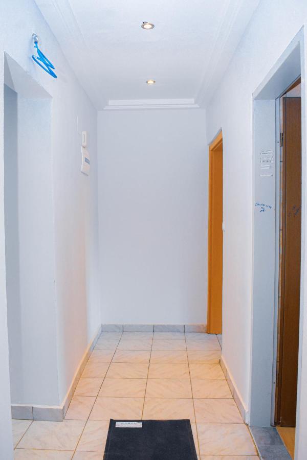 Residence Deluxe Яунде Экстерьер фото