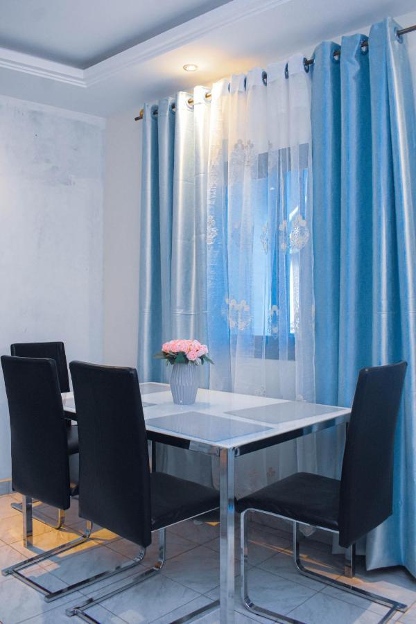 Residence Deluxe Яунде Экстерьер фото