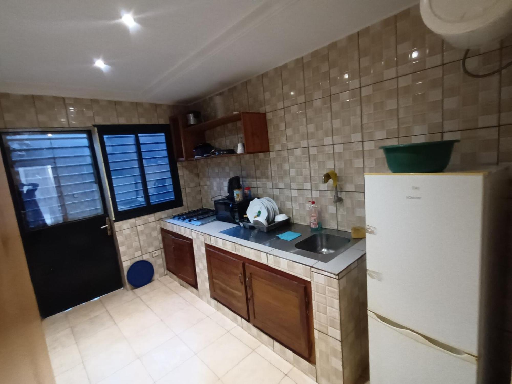 Residence Deluxe Яунде Экстерьер фото